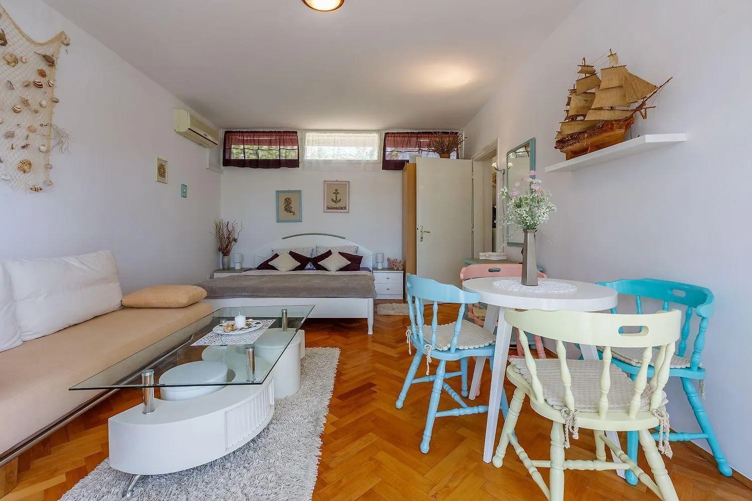 Helles Apartment Nur 190 Meter Zum Strand Mit Meerblick, Privater Terrasse, Wifi Dramalj Croatia