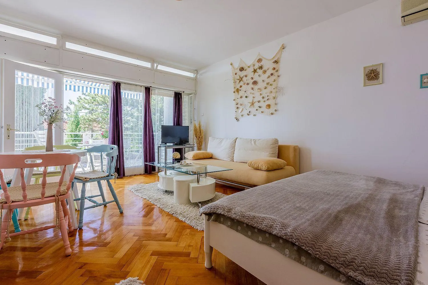 Helles Apartment Nur 190 Meter Zum Strand Mit Meerblick, Privater Terrasse, Wifi Dramalj
