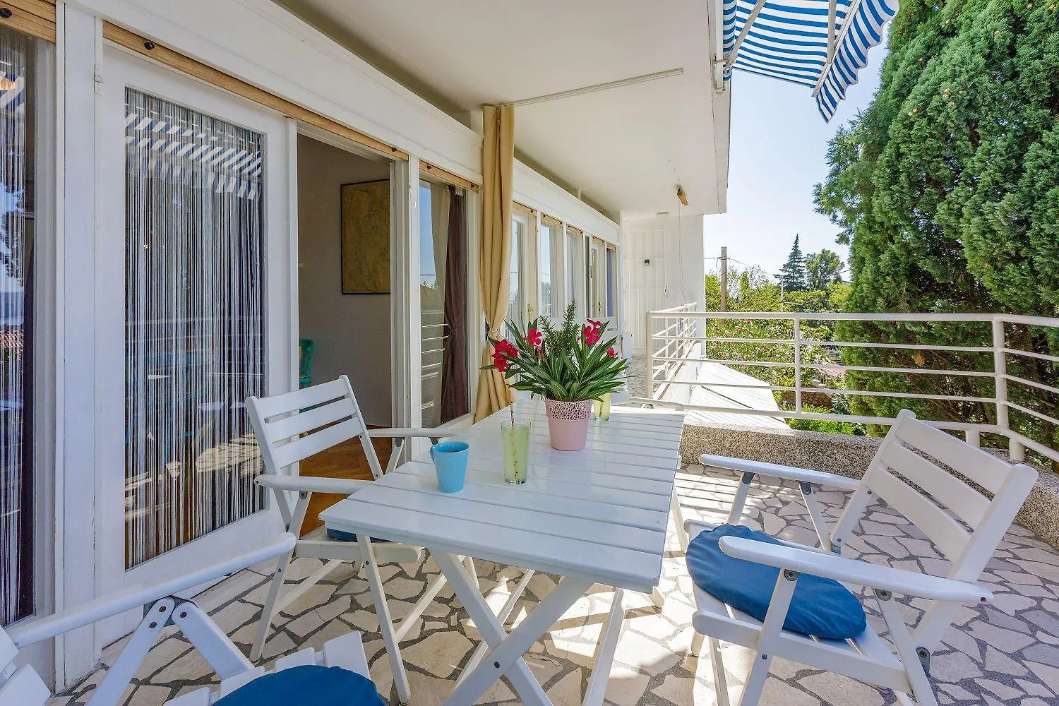 Helles Apartment Nur 190 Meter Zum Strand Mit Meerblick, Privater Terrasse, Wifi Dramalj
