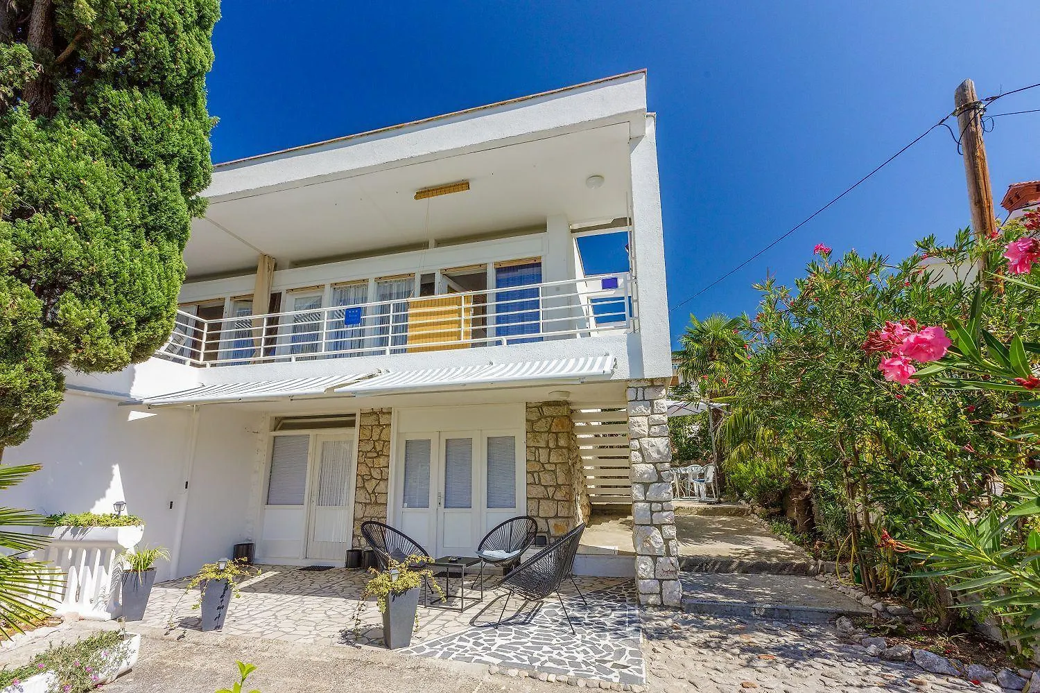 Helles Apartment Nur 190 Meter Zum Strand Mit Meerblick, Privater Terrasse, Wifi Dramalj