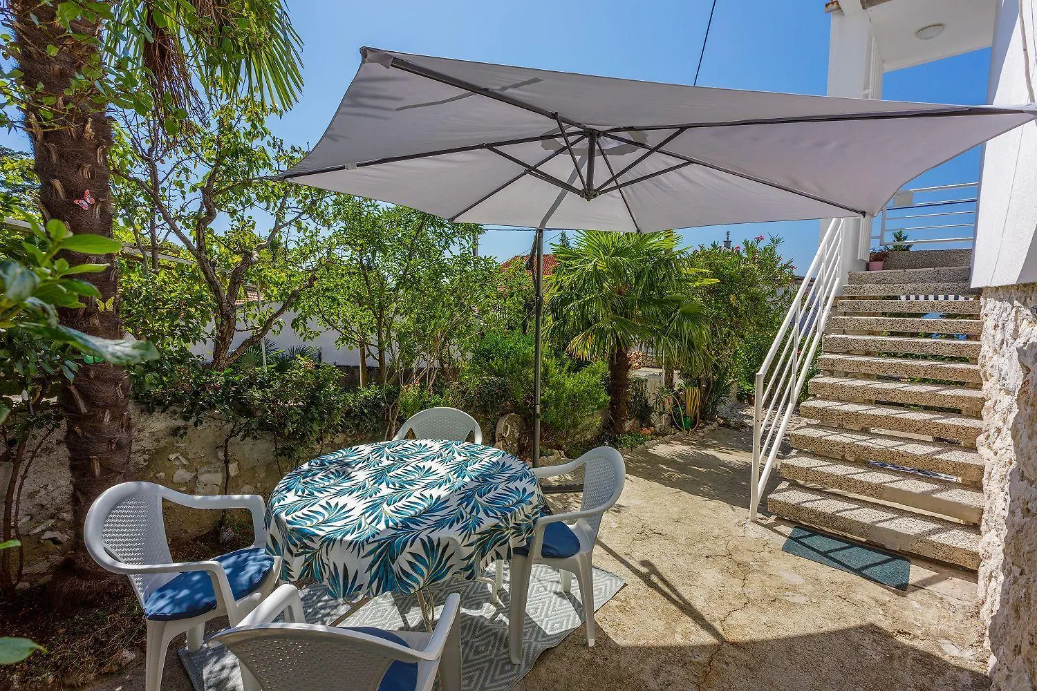 Helles Apartment Nur 190 Meter Zum Strand Mit Meerblick, Privater Terrasse, Wifi Dramalj Croatia